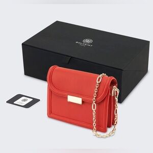 NWT BOLVAINT LEA CLUTCH